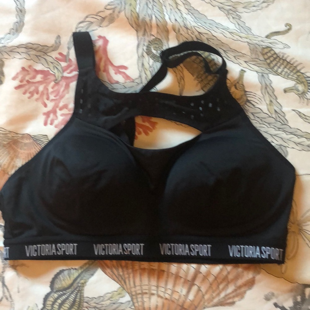 NWOT vs sport top